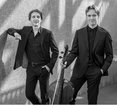 Junges Duo im Klassik-Podium